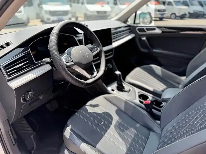 Tiguan L 2022 330TSI Automatic Two-Drive Comfortable Edition 9