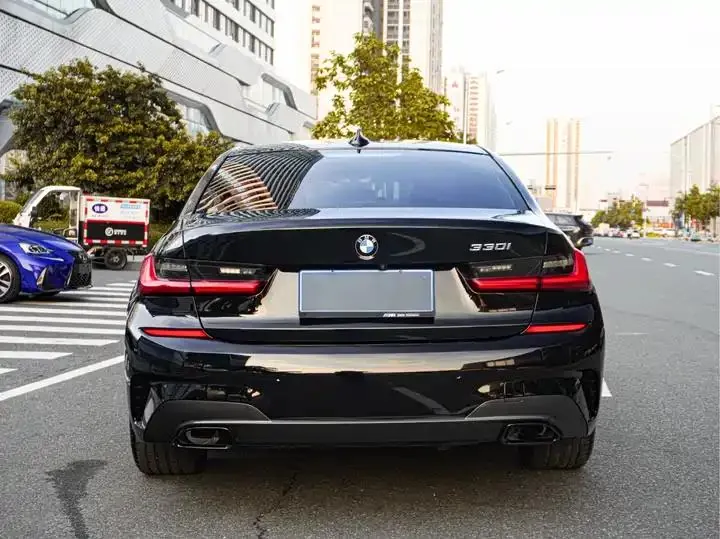 BMW 3 Series 2020 330i M Sports Night Suit 2