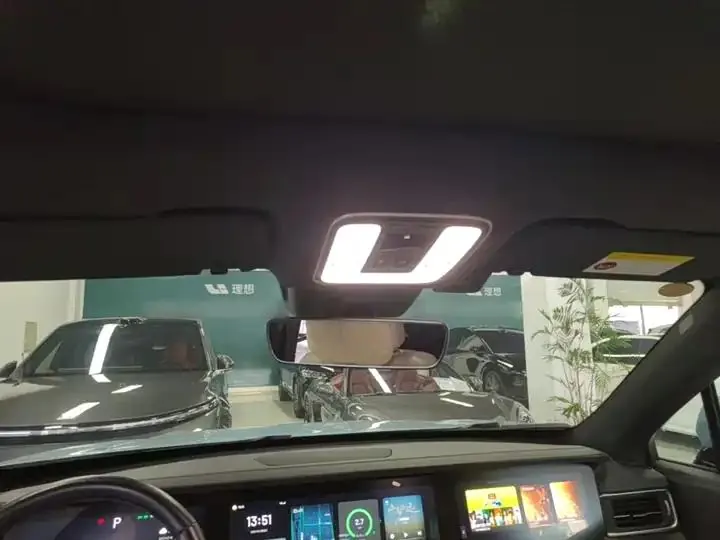 Li ONE 2020 extended 6-seat version 18