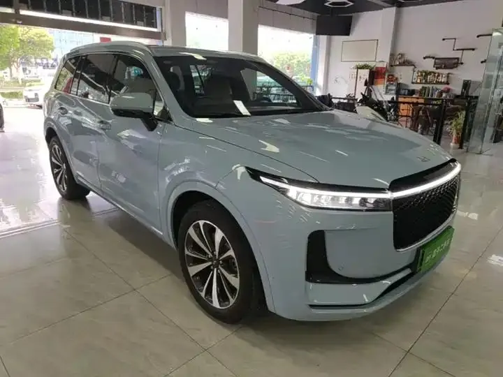 Li ONE 2020 extended 6-seat version 4