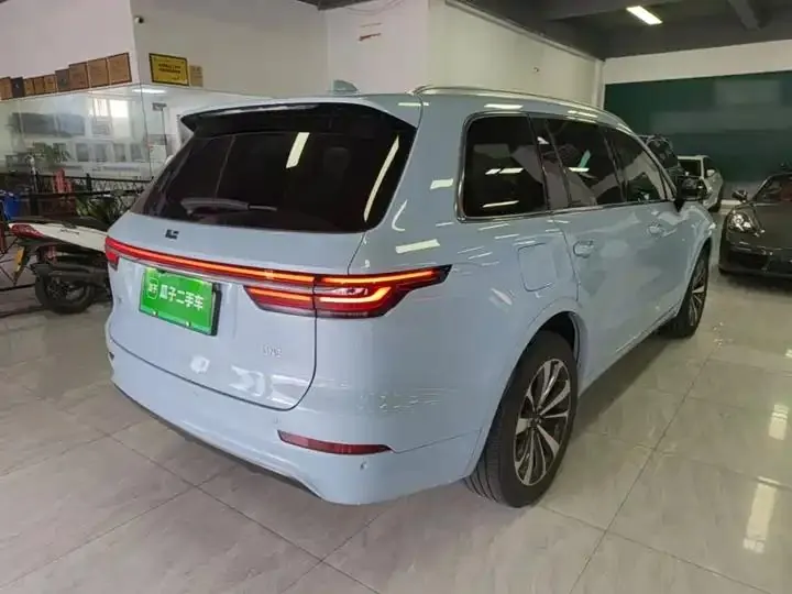 Li ONE 2020 extended 6-seat version 7