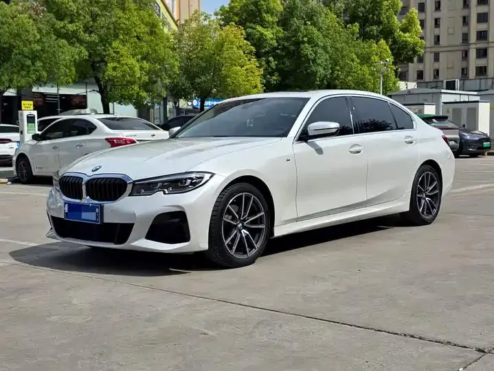 BMW 3 Series 2022 325Li M Sports Suit - View 1