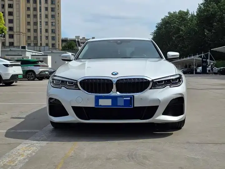 BMW 3 Series 2022 325Li M Sports Suit 2