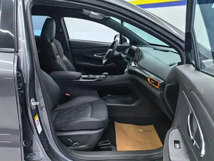 ChangAn UNI-T 2022 model 1.5T flagship version 8