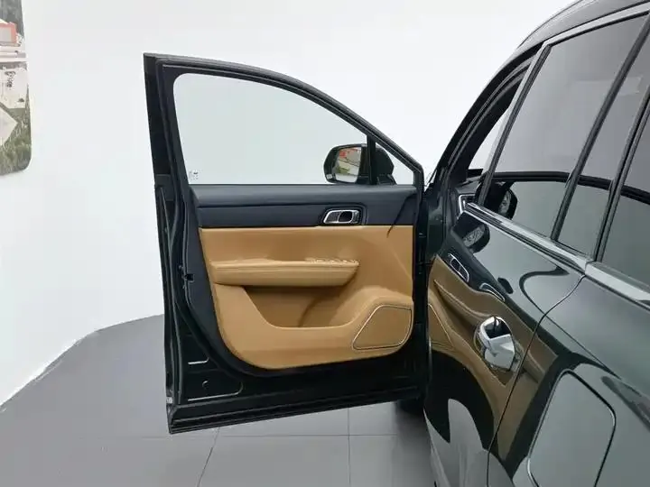 Li ONE 2021 Range-Extended 6-Seater Version 8