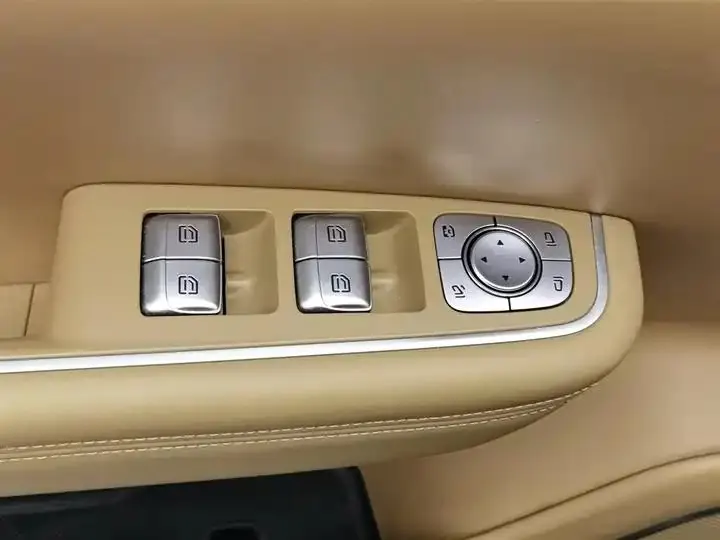 Li ONE 2021 Range-Extended 6-Seater Version 9
