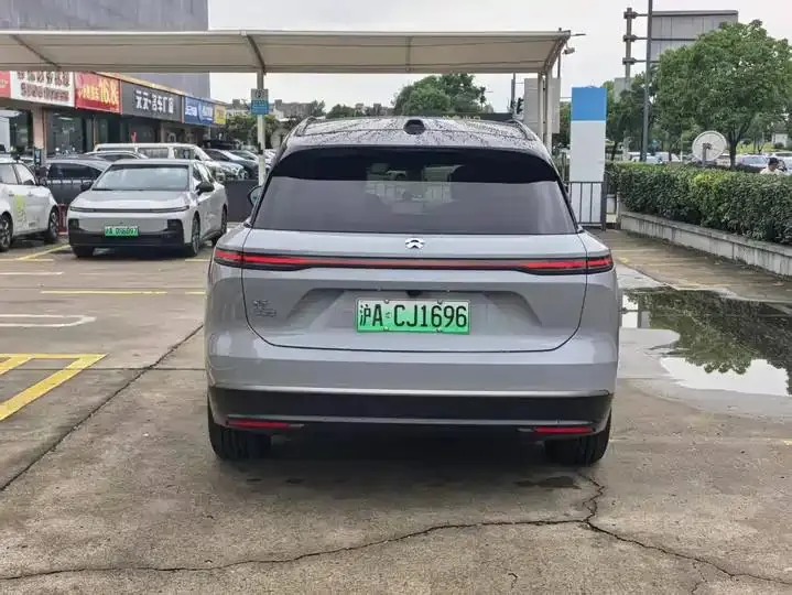 NIO ES8 2023 100kWh Signature Edition 11
