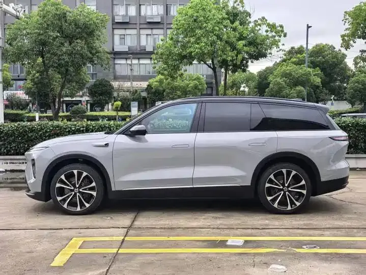 NIO ES8 2023 100kWh Signature Edition 3