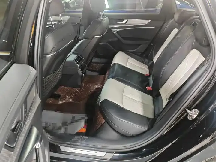 Audi A6L 2020 40 TFSI Deluxe Elegant 7