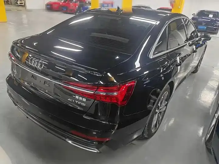 Audi A6L 2020 40 TFSI Deluxe Elegant 9