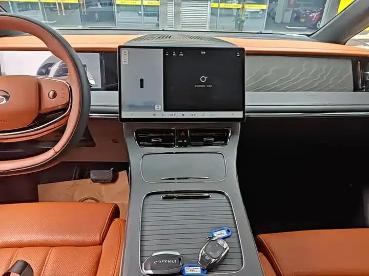 Trumpchi M8 2025 Model, Gan Kun Series Ultra First-Class Cabin 10