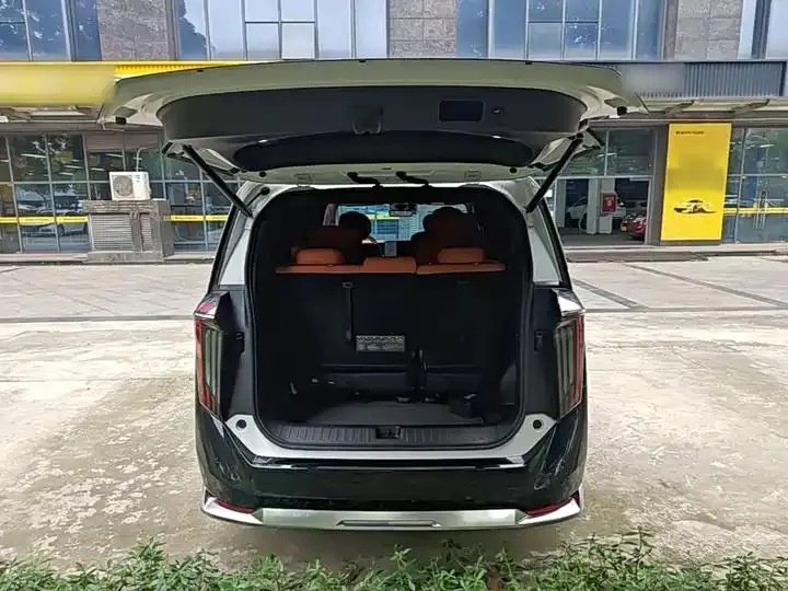 Trumpchi M8 2025 Model, Gan Kun Series Ultra First-Class Cabin 16