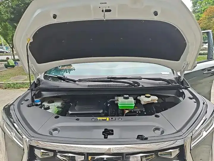 Trumpchi M8 2025 Model, Gan Kun Series Ultra First-Class Cabin 17