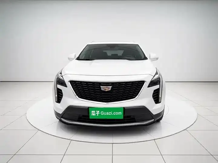 Cadillac XT4 2022 28T Two-Drive Luxury Model 2