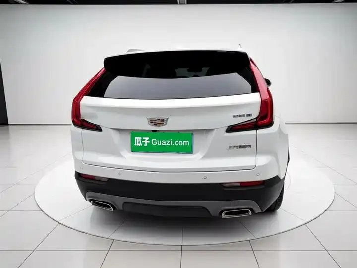 Cadillac XT4 2022 28T Two-Drive Luxury Model 5