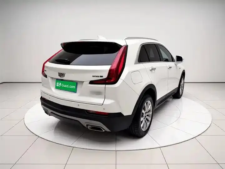 Cadillac XT4 2022 28T Two-Drive Luxury Model 6