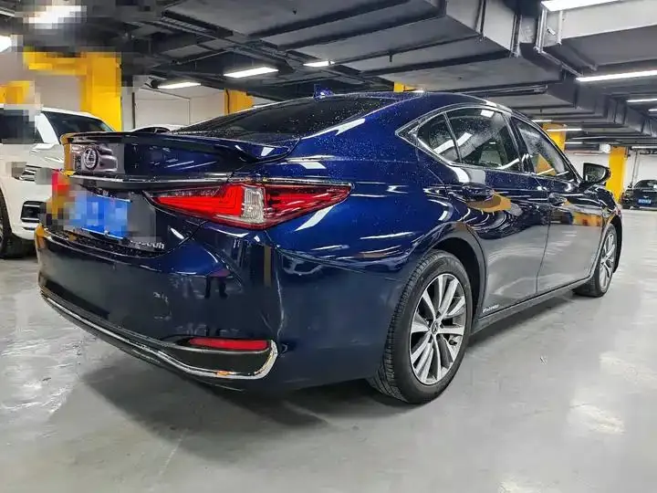 Lexus ES 2020 300h Excellent Edition National V 8