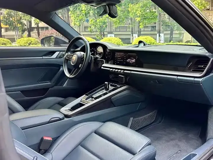 Porsche 911 2022 Carrera 3.0T 16