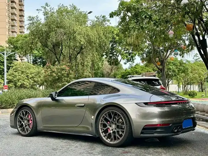 Porsche 911 2022 Carrera 3.0T 4