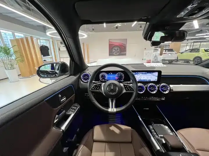 Mercedes Benz GLB 2024 GLB 220 Dynamic 12