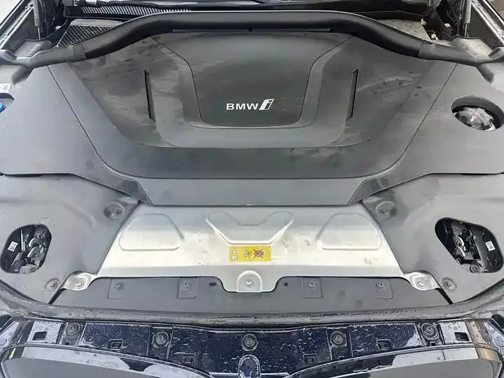 BMW iX3 2023 Genesis Collar 18