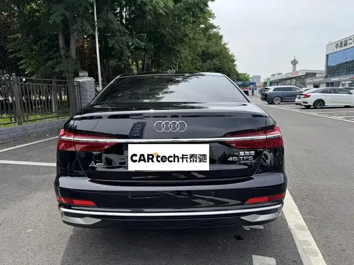 Audi A6L 2024 45 TFSI quattro Selected Dynamic Type 7
