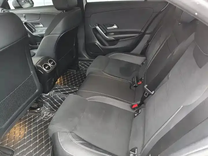Mercedes Benz Class A 2023 A 200 L Fashion 8