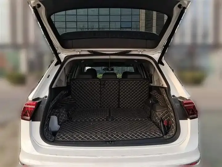 Tiguan L 2022 380TSI automatic four-wheel drive R-Line Yuexiang Edition 7 seats 15