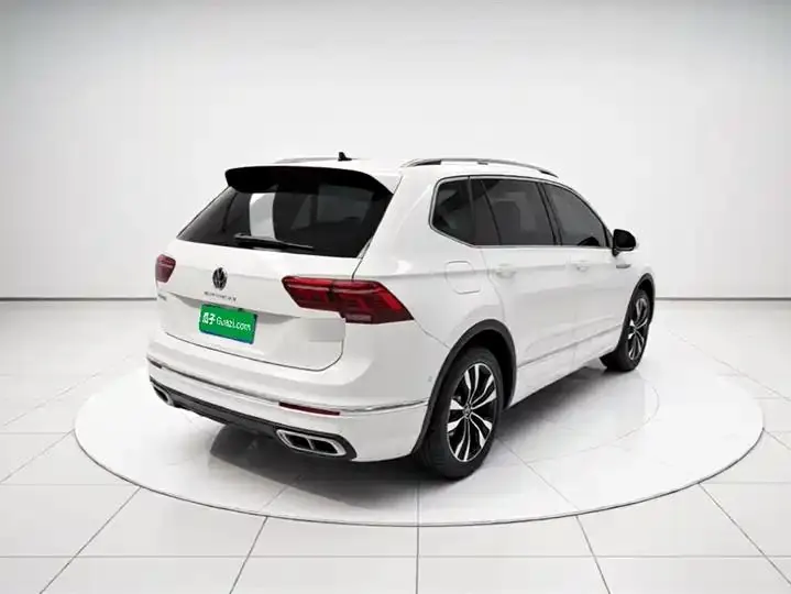 Tiguan L 2022 380TSI automatic four-wheel drive R-Line Yuexiang Edition 7 seats 4