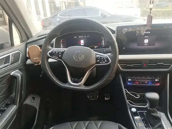 Tiguan L 2022 380TSI automatic four-wheel drive R-Line Yuexiang Edition 7 seats 6