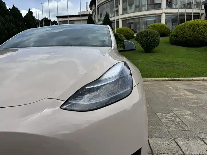 2022 Model Y Refreshed Rear-Wheel-Drive Version 5