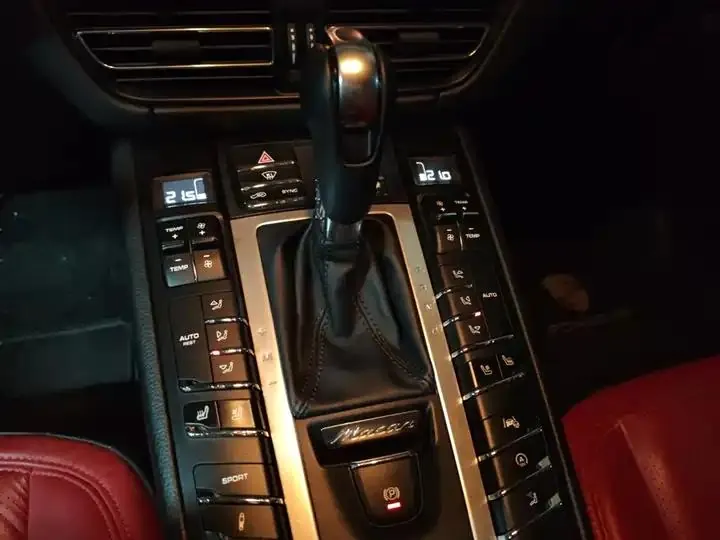 Macan 2020 Macan 2.0T 15