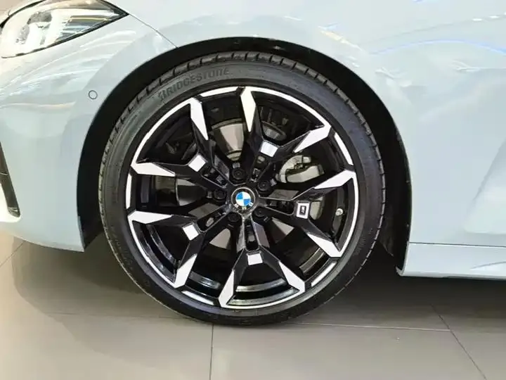 BMW 4 Series 2024 430i M Sports Night Suit 23