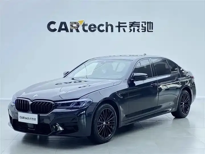 BMW 5 Series 2022 model facelift 530Li Leading Edition M Sport Package - View 1