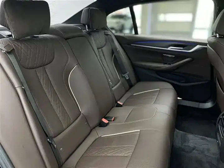 BMW 5 Series 2022 model facelift 530Li Leading Edition M Sport Package 11