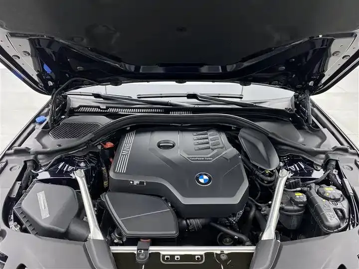 BMW 5 Series 2022 model facelift 530Li Leading Edition M Sport Package 25