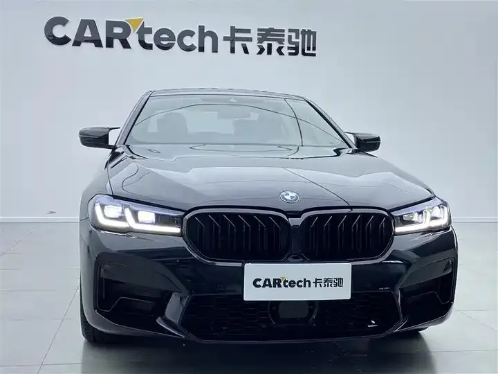 BMW 5 Series 2022 model facelift 530Li Leading Edition M Sport Package 32