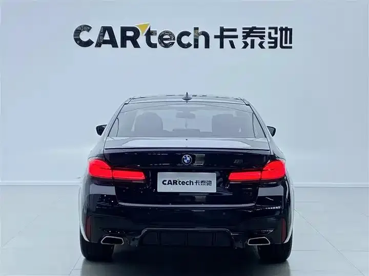 BMW 5 Series 2022 model facelift 530Li Leading Edition M Sport Package 4