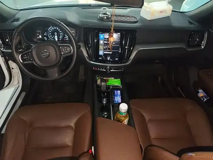 Volvo S60 2022 B4 Zhiyi Deluxe Edition 10