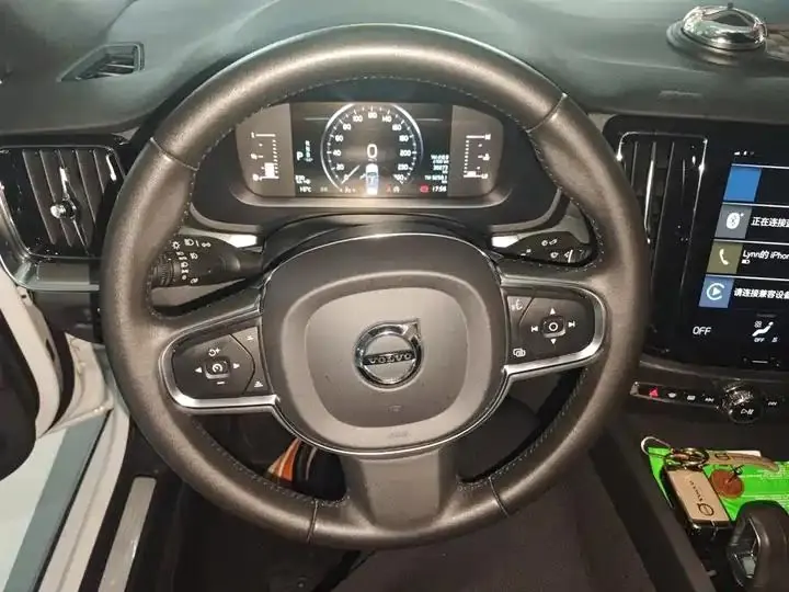 Volvo S60 2022 B4 Zhiyi Deluxe Edition 11
