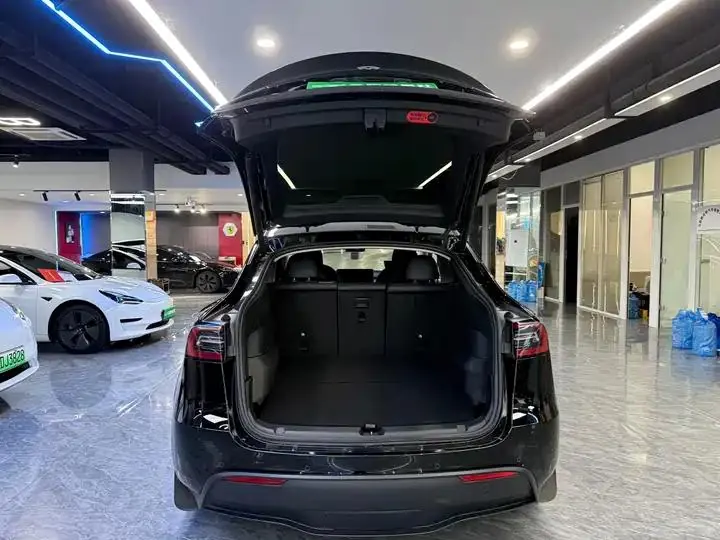 2022 Model Y Refreshed Rear-Wheel-Drive Version 14