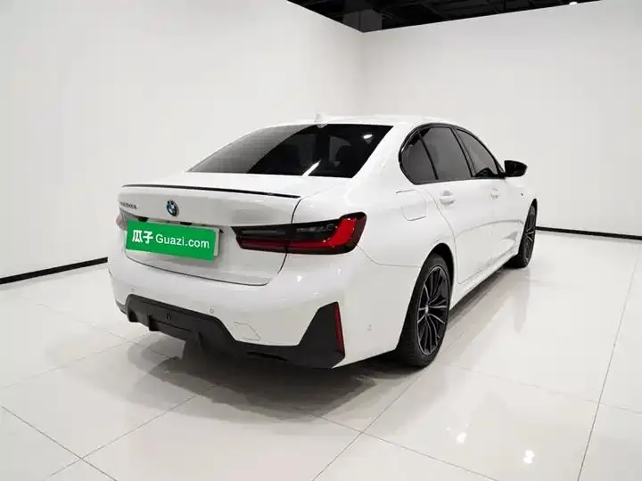 BMW 3 Series 2023 model 325Li M Sport Night Edition Package 4