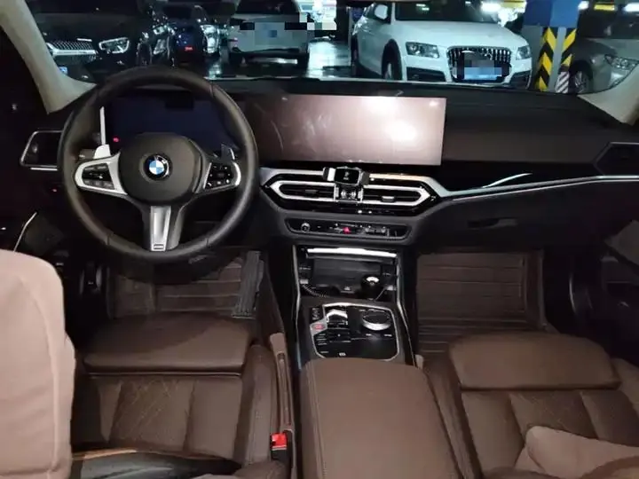 BMW 3 Series 2023 model 325Li M Sport Night Edition Package 5