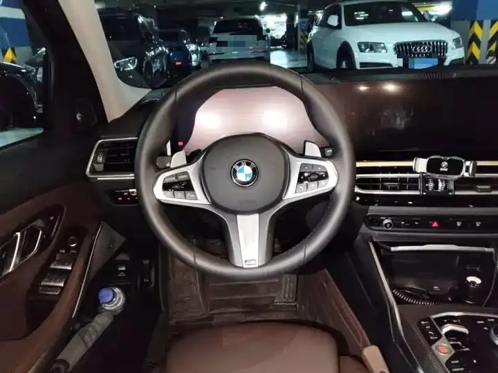 BMW 3 Series 2023 model 325Li M Sport Night Edition Package 6