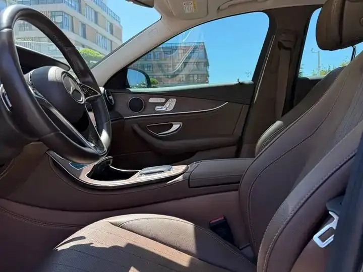 Mercedes Benz E-Class 2023 E 300 L Fashion 17