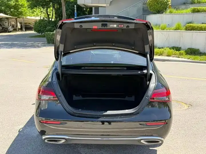 Mercedes Benz E-Class 2023 E 300 L Fashion 6
