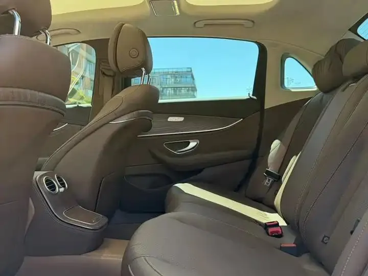 Mercedes Benz E-Class 2023 E 300 L Fashion 7