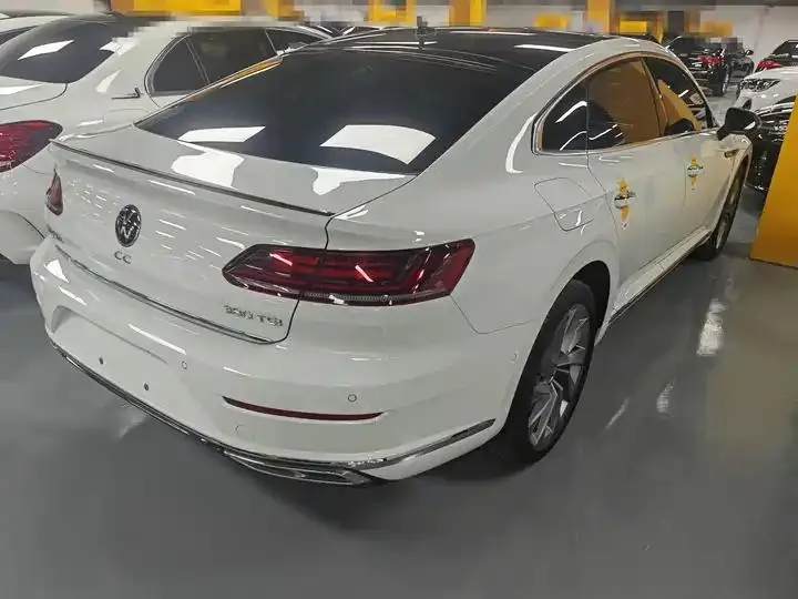 FAW-Volkswagen CC 2021 model 380TSI Striking Edition 10