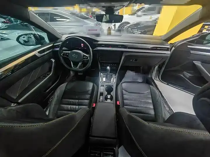 FAW-Volkswagen CC 2021 model 380TSI Striking Edition 3