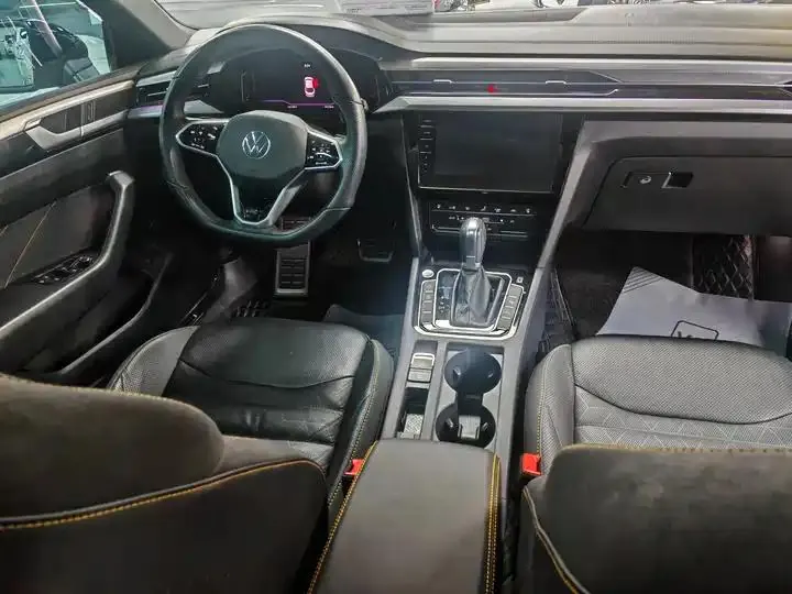 FAW-Volkswagen CC 2021 model 380TSI Striking Edition 6